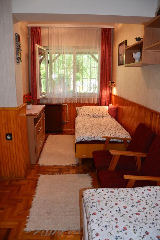 Rózsa nyaralóház Balatonboglár Exterior foto